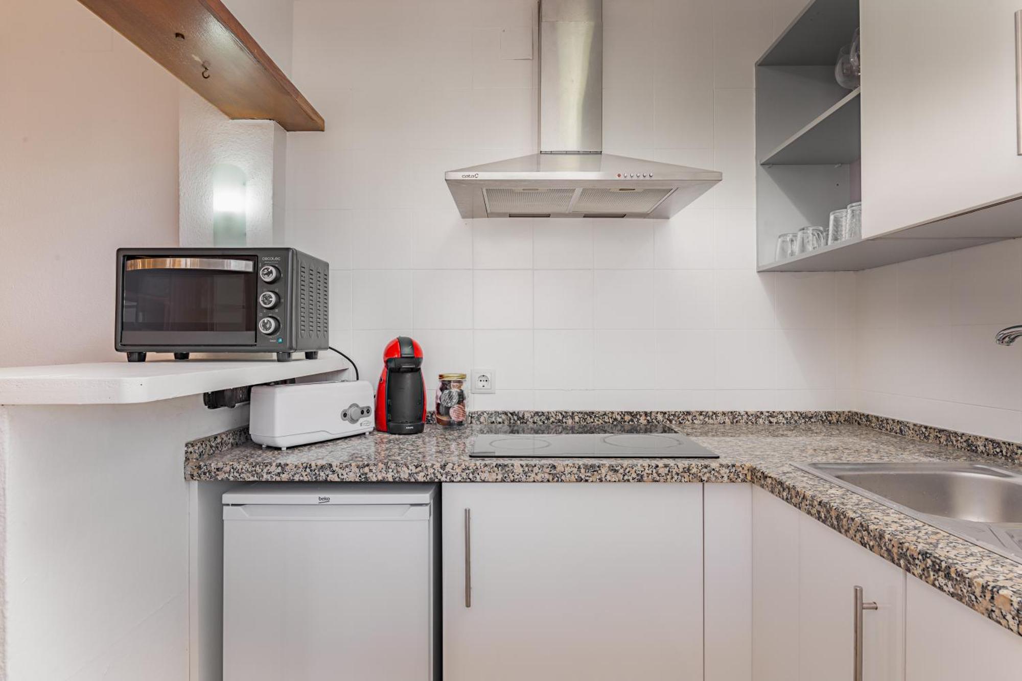 Duquesa Port - Bright Sunlit Terrace Appartement Manilva